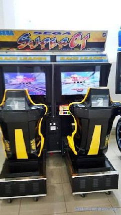 Foto 1 - Manutenes em arcades simuladores